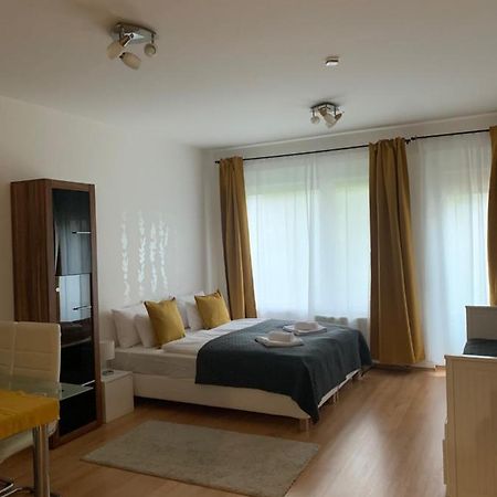 Corvin Fontana Apartment Budapeste Exterior foto